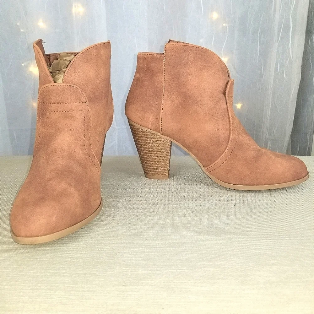 Qupid ankle boots.